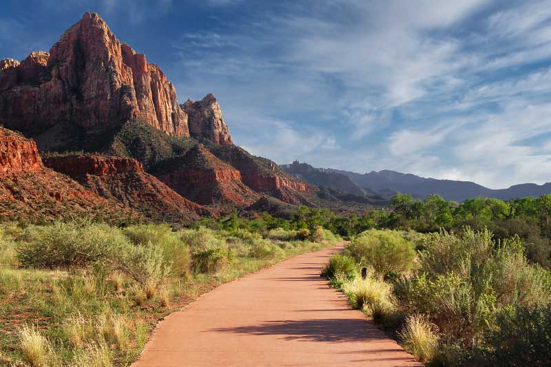 the paved path of the Pa'rus Trail (Zion National Park)