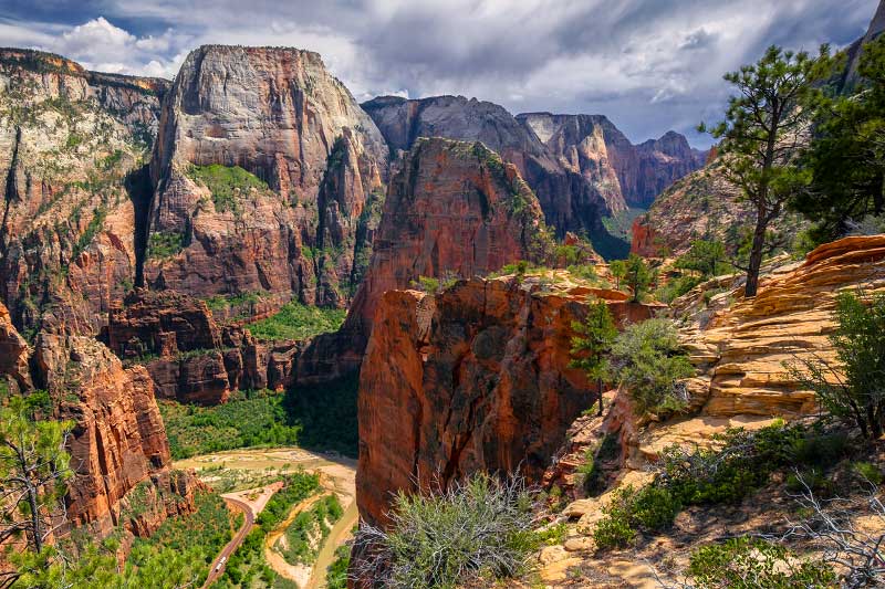 one of the many stunning views along the West Rim Trail (Zion National Park)